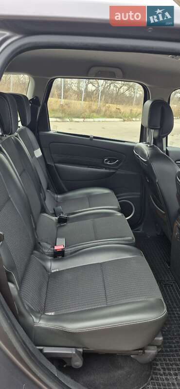Минивэн Renault Grand Scenic 2011 в Нововолынске фото 31 Минивэн Renault Grand Scenic 2011 в Нововолынске
