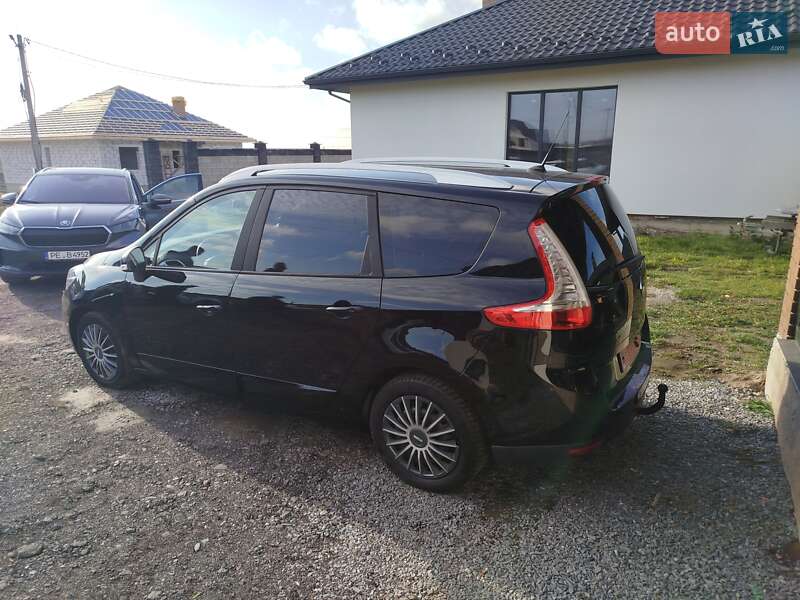 Минивэн Renault Grand Scenic 2013 в Ровно