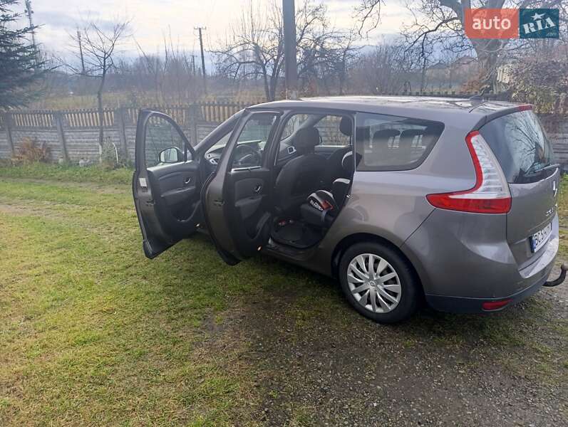Минивэн Renault Grand Scenic 2010 в Львове