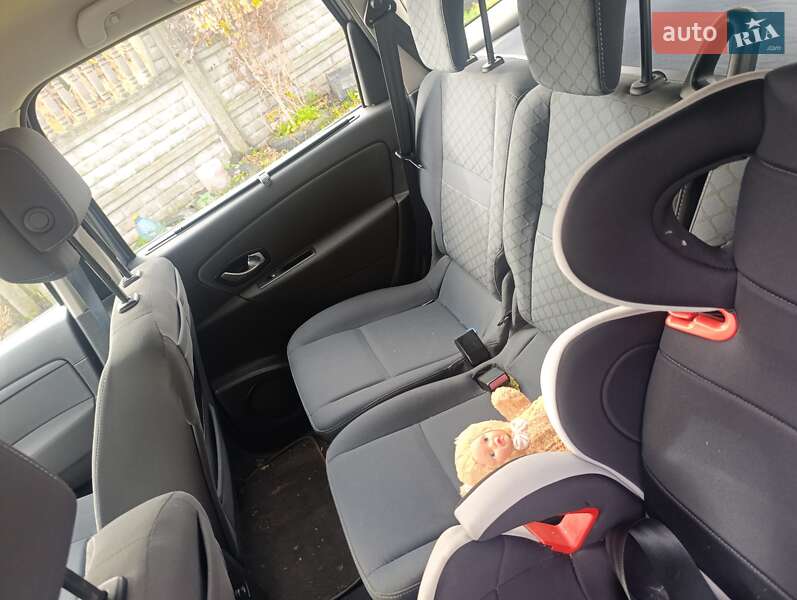 Минивэн Renault Grand Scenic 2010 в Львове