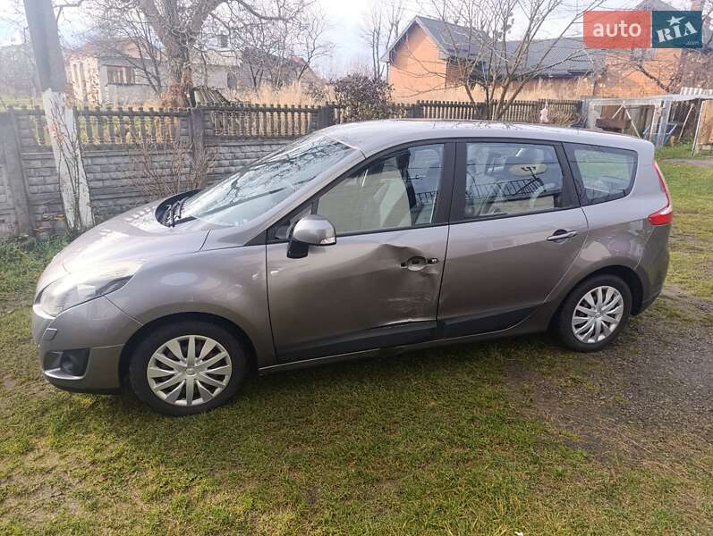 Минивэн Renault Grand Scenic 2010 в Львове