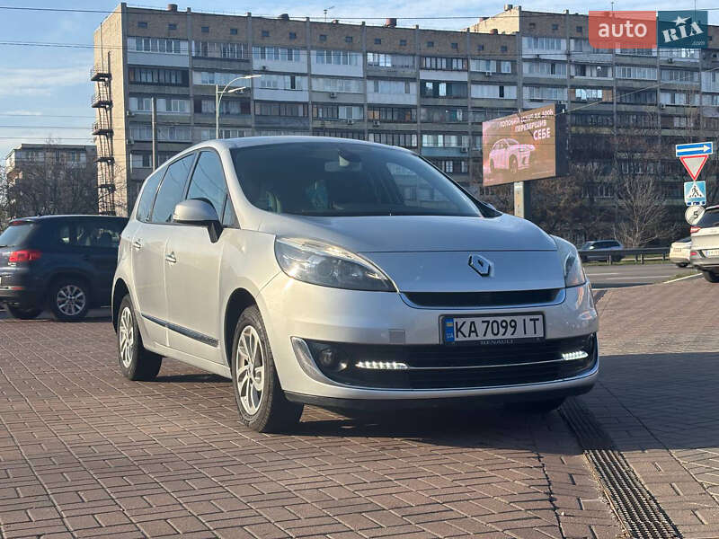 Минивэн Renault Grand Scenic 2012 в Киеве фото Минивэн Renault Grand Scenic 2012 в Киеве
