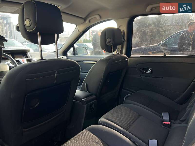 Минивэн Renault Grand Scenic 2010 в Ивано-Франковске фото 17 Минивэн Renault Grand Scenic 2010 в Ивано-Франковске