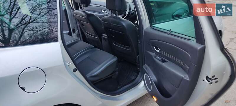 Минивэн Renault Grand Scenic 2011 в Лозовой