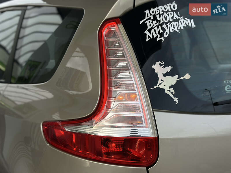 Минивэн Renault Grand Scenic 2010 в Дрогобыче