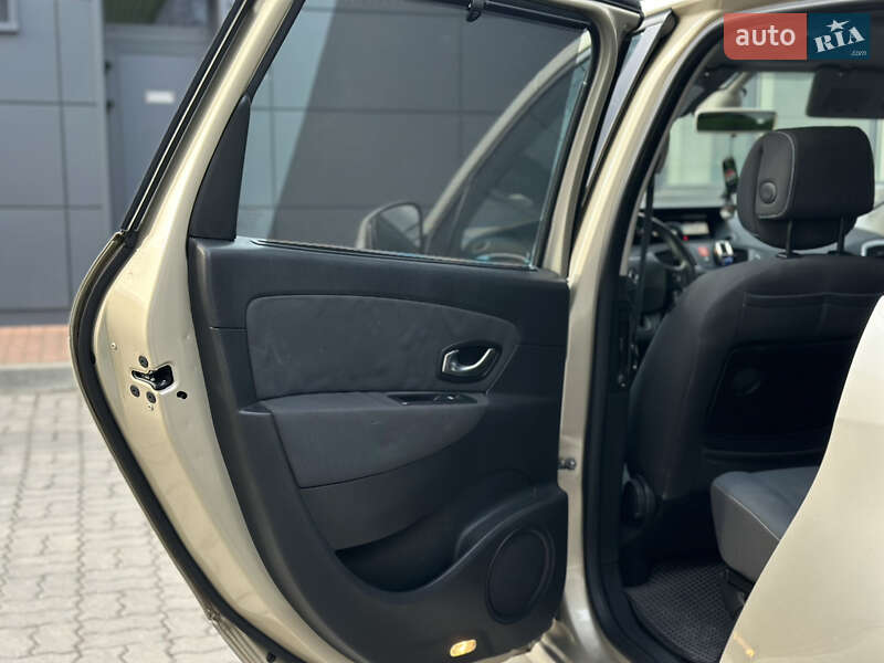 Минивэн Renault Grand Scenic 2010 в Дрогобыче