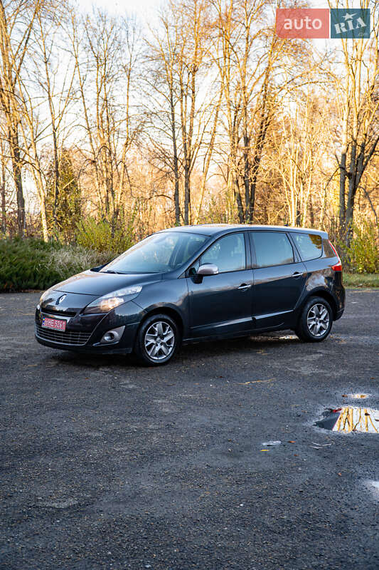 Минивэн Renault Grand Scenic 2011 в Бурштыне