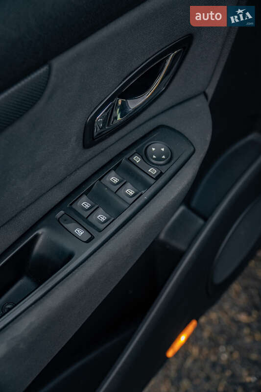 Минивэн Renault Grand Scenic 2011 в Бурштыне