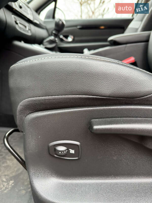Минивэн Renault Grand Scenic 2013 в Котельве