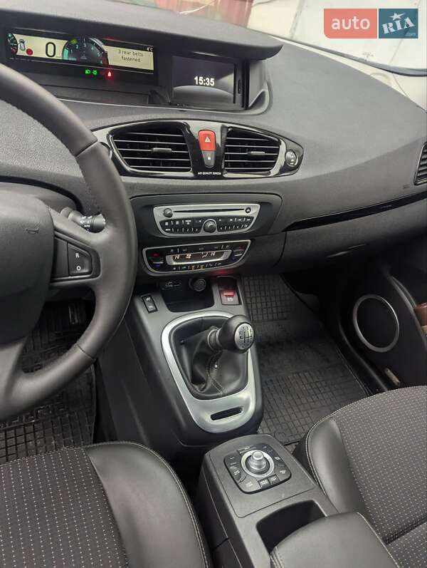 Минивэн Renault Grand Scenic 2011 в Ровно