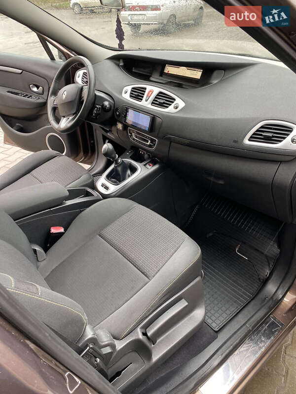 Минивэн Renault Grand Scenic 2010 в Ровно фото 31 Минивэн Renault Grand Scenic 2010 в Ровно