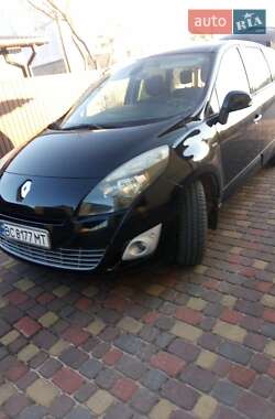 Мінівен Renault Grand Scenic 2011 в Новояворівську
