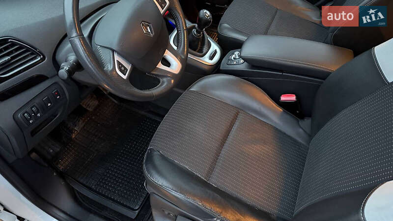 Мінівен Renault Grand Scenic 2012 в Камені-Каширському