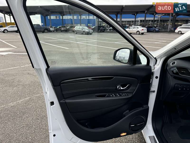 Минивэн Renault Grand Scenic 2012 в Киеве