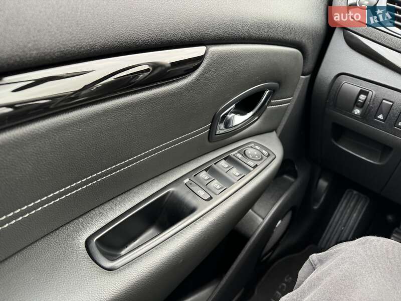 Минивэн Renault Grand Scenic 2012 в Киеве