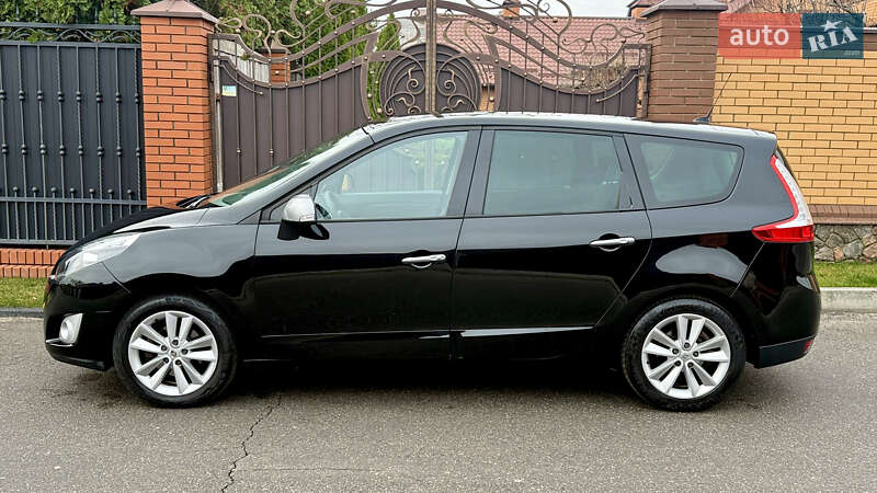 Минивэн Renault Grand Scenic 2010 в Александрие