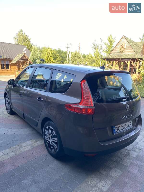 Минивэн Renault Grand Scenic 2010 в Львове