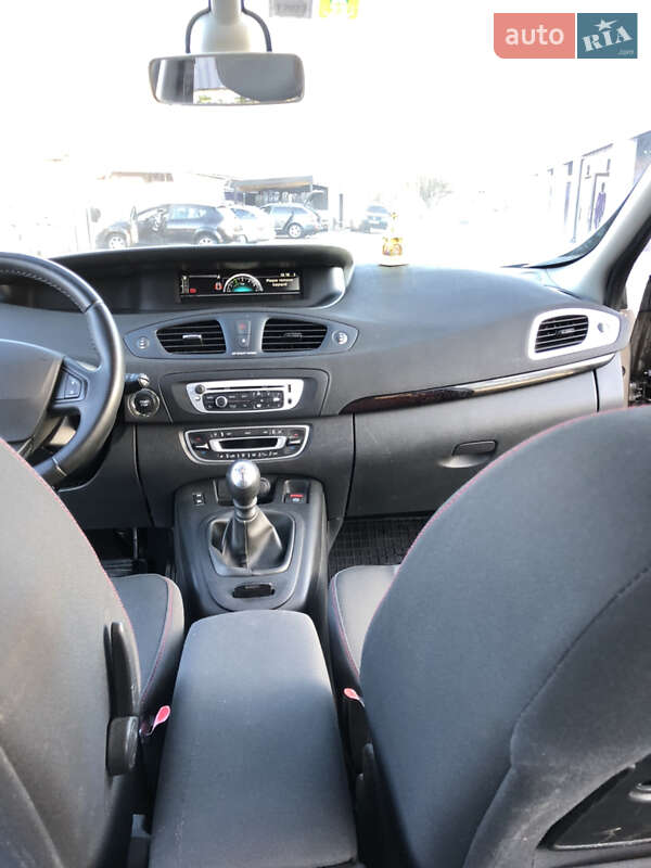 Минивэн Renault Grand Scenic 2012 в Ровно