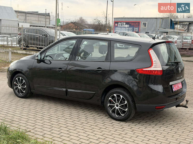 Минивэн Renault Grand Scenic 2010 в Ровно