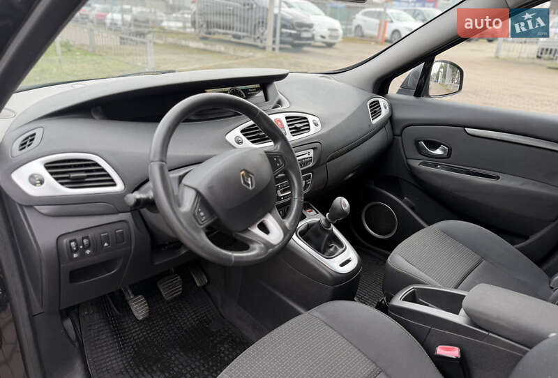 Минивэн Renault Grand Scenic 2010 в Ровно