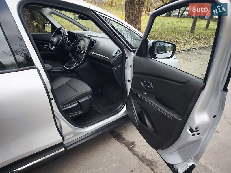 Мінівен Renault Grand Scenic 2017 в Рівному