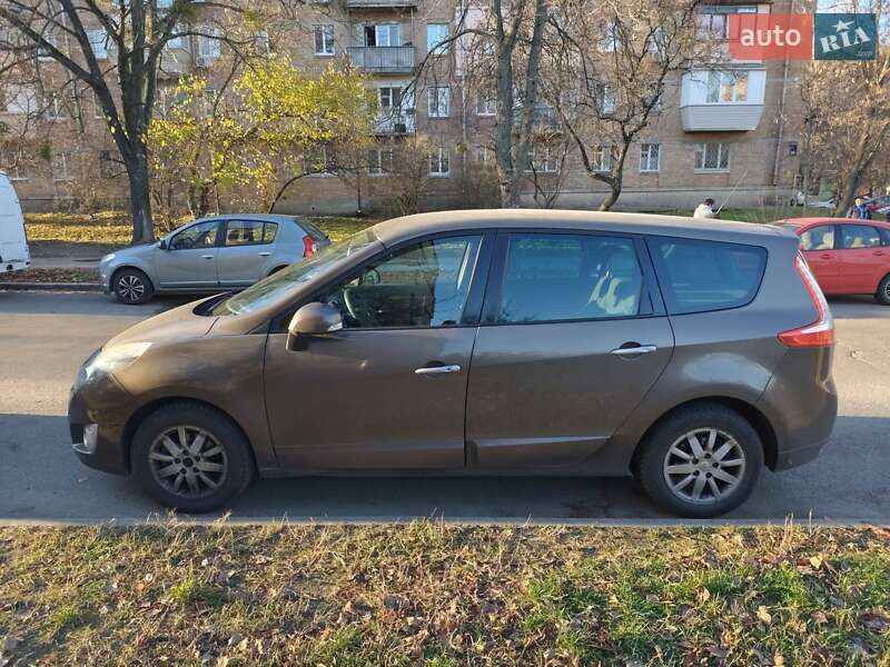 Минивэн Renault Grand Scenic 2009 в Киеве