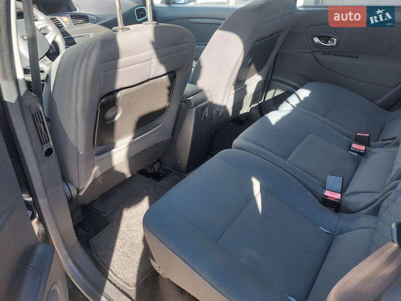 Мінівен Renault Grand Scenic 2010 в Луцьку