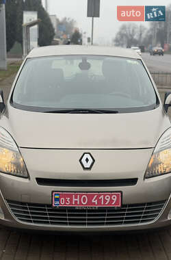 Минивэн Renault Grand Scenic 2010 в Ровно