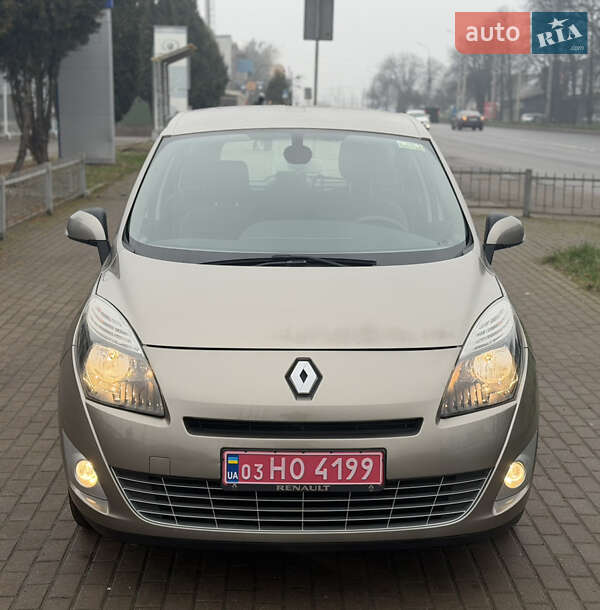 Минивэн Renault Grand Scenic 2010 в Ровно фото Минивэн Renault Grand Scenic 2010 в Ровно