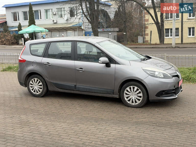 Минивэн Renault Grand Scenic 2013 в Ровно