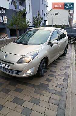 Минивэн Renault Grand Scenic 2010 в Мукачево