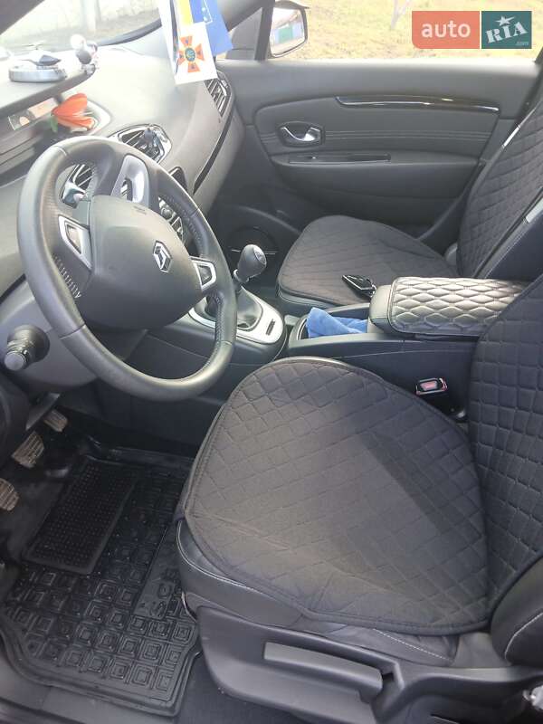 Минивэн Renault Grand Scenic 2011 в Сумах