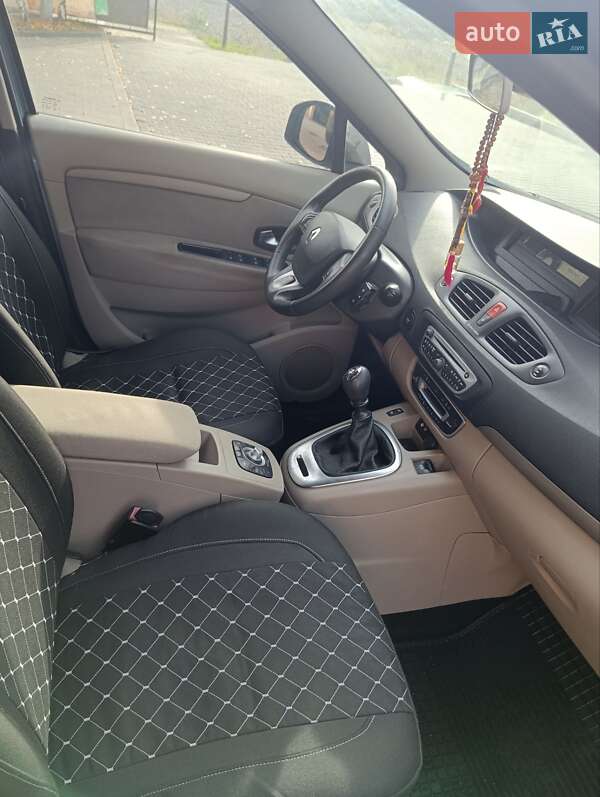 Минивэн Renault Grand Scenic 2011 в Хмельницком
