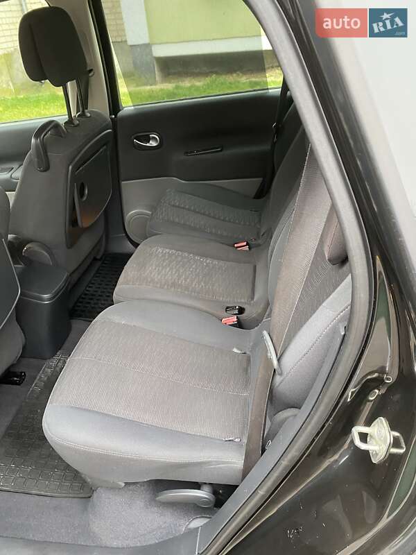 Минивэн Renault Grand Scenic 2008 в Ровно фото 25 Минивэн Renault Grand Scenic 2008 в Ровно