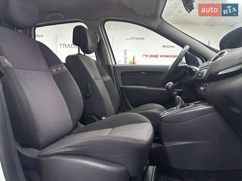 Мінівен Renault Grand Scenic 2012 в Києві фото 36 Мінівен Renault Grand Scenic 2012 в Києві