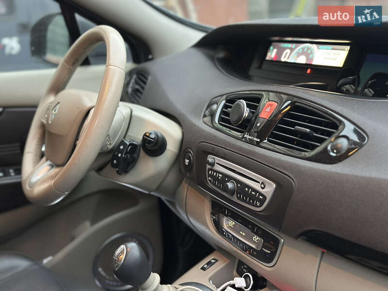 Минивэн Renault Grand Scenic 2011 в Киеве