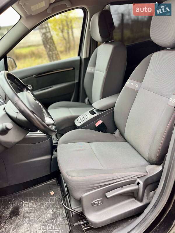 Минивэн Renault Grand Scenic 2013 в Черновцах фото 13 Минивэн Renault Grand Scenic 2013 в Черновцах