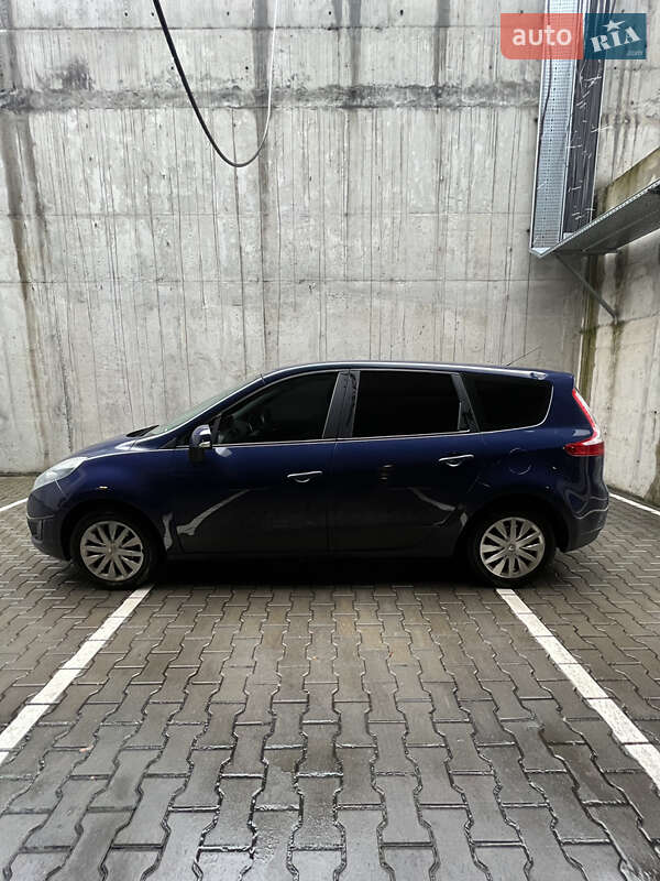 Минивэн Renault Grand Scenic 2009 в Киеве