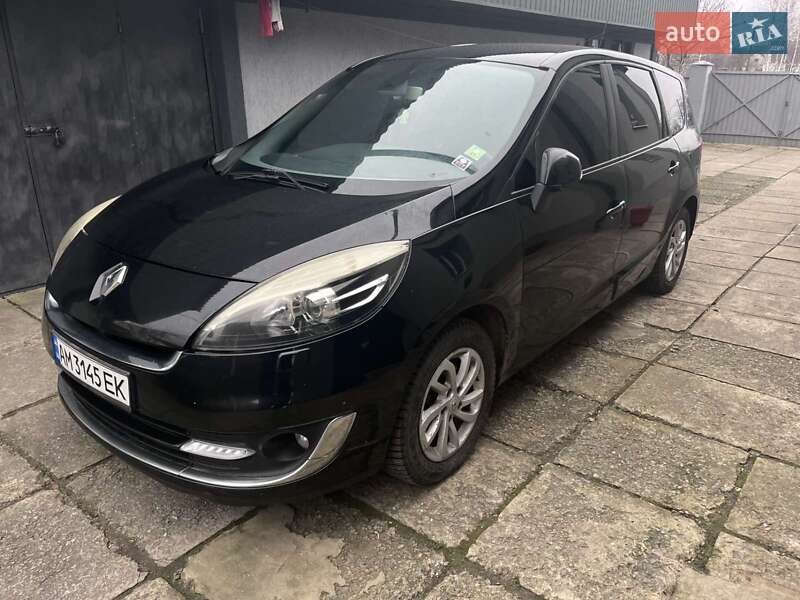 Renault Grand Scenic 2013