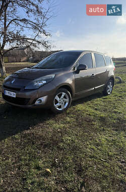 Минивэн Renault Grand Scenic 2011 в Полтаве
