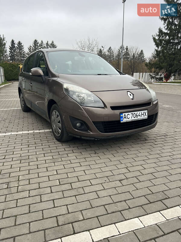 Renault Grand Scenic 2010