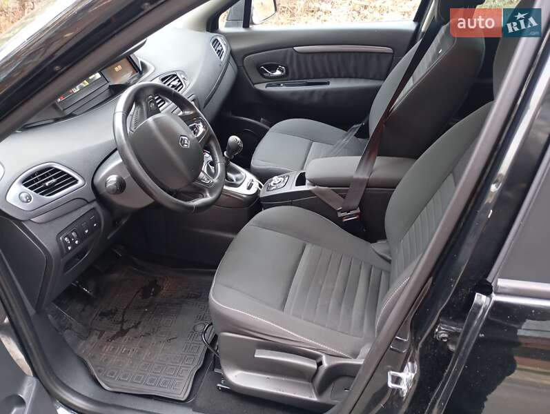 Минивэн Renault Grand Scenic 2015 в Чернигове фото 6 Минивэн Renault Grand Scenic 2015 в Чернигове