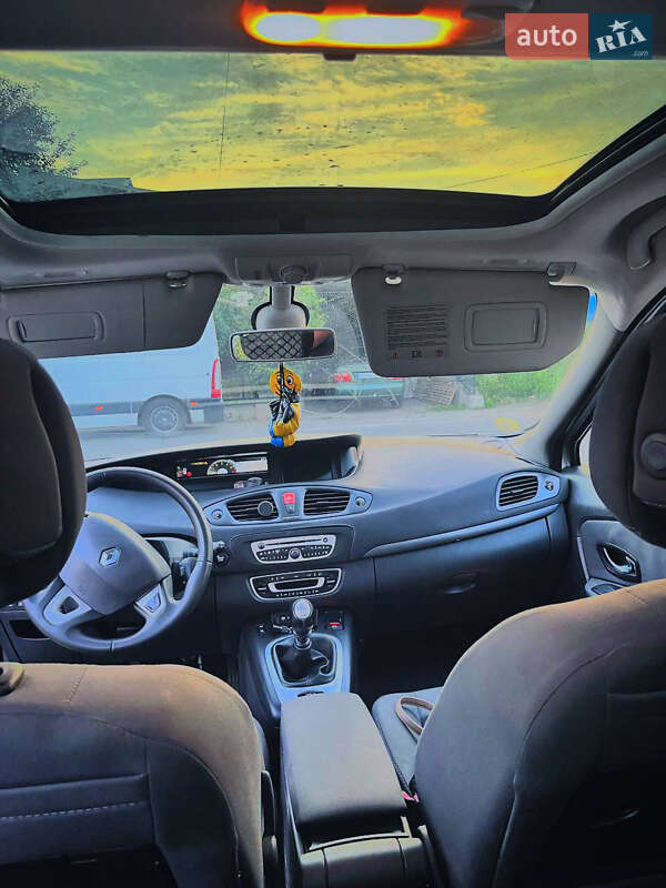Мінівен Renault Grand Scenic 2011 в Тетієві