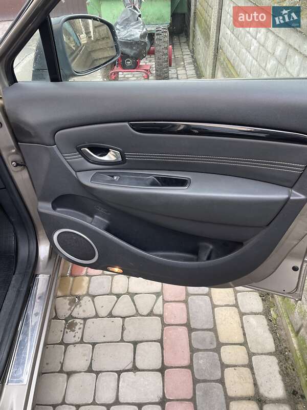 Мінівен Renault Grand Scenic 2011 в Луцьку