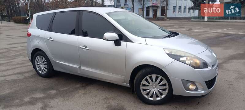 Минивэн Renault Grand Scenic 2011 в Киеве