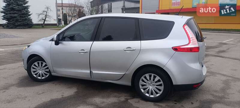 Минивэн Renault Grand Scenic 2011 в Киеве