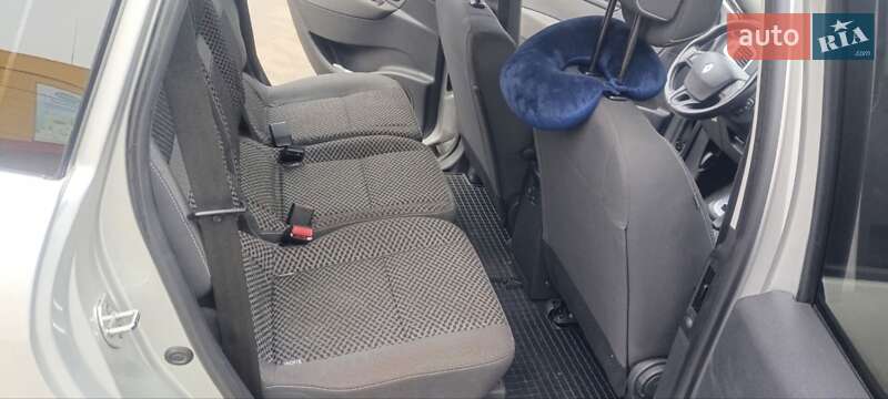 Минивэн Renault Grand Scenic 2011 в Киеве