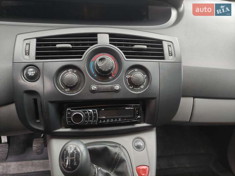 Мінівен Renault Grand Scenic 2006 в Львові фото 17 Мінівен Renault Grand Scenic 2006 в Львові
