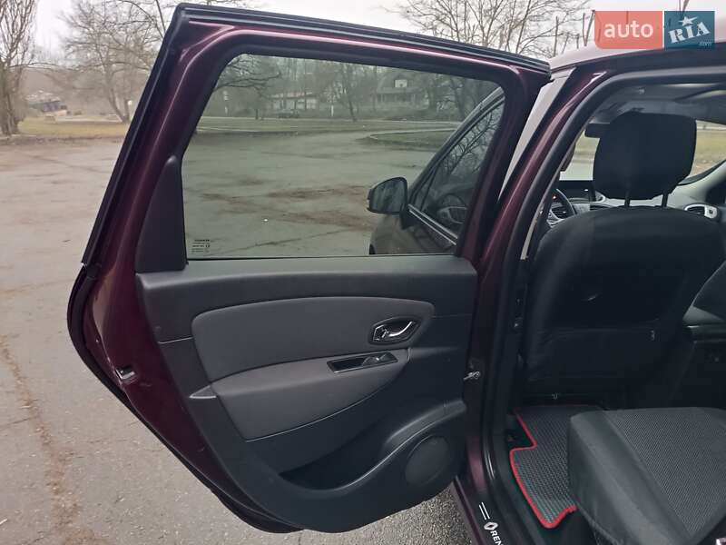 Минивэн Renault Grand Scenic 2013 в Славутиче