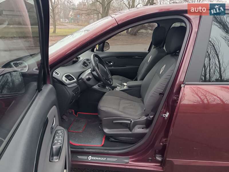 Минивэн Renault Grand Scenic 2013 в Славутиче